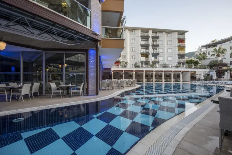 Outdoor Pool 4