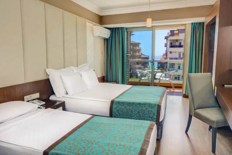 Twin Room 6