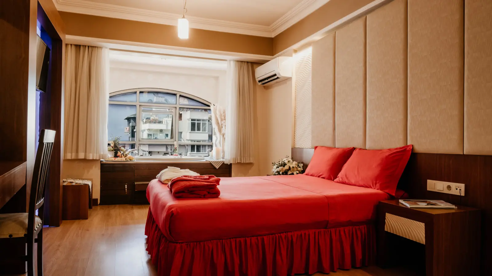 Standard Room with Jacuzzi